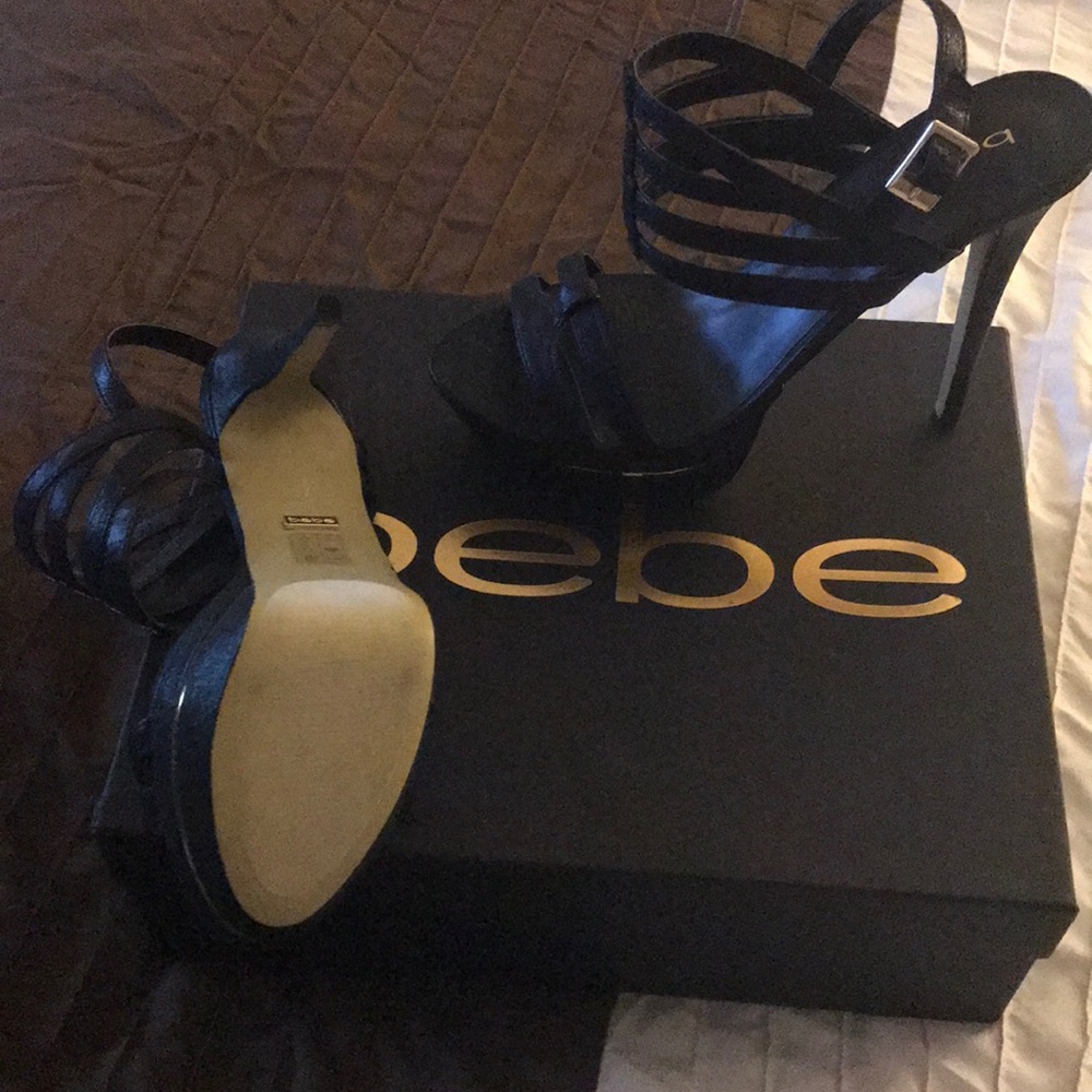 Bebe heels - Picture 2 of 2